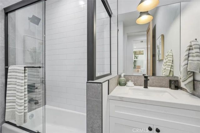 617 N Irena Avenue B, Redondo Beach, CA 90277