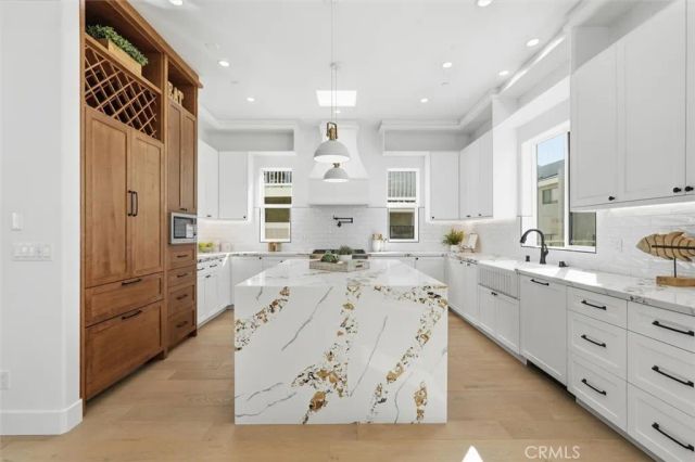 617 N Irena Avenue B, Redondo Beach, CA 90277