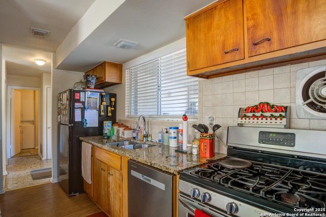 358 Waxwood, San Antonio, TX 78216