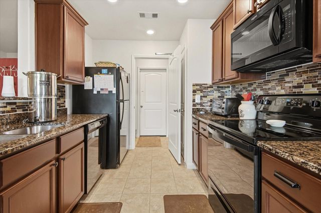 1306 Paradise Found Drive, Rosharon, TX 77583