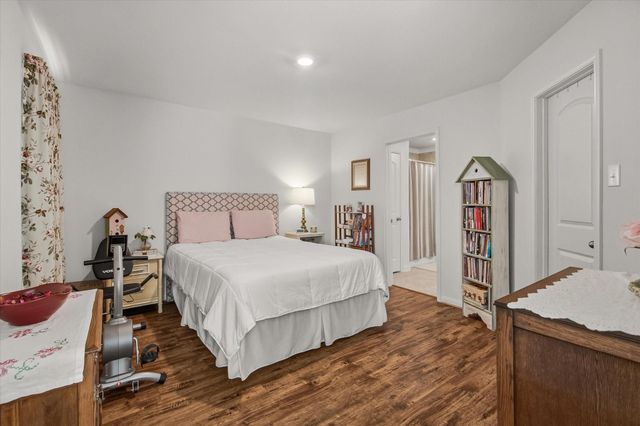 1306 Paradise Found Drive, Rosharon, TX 77583