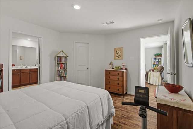 1306 Paradise Found Drive, Rosharon, TX 77583