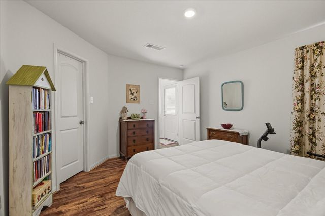 1306 Paradise Found Drive, Rosharon, TX 77583