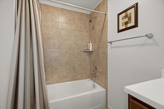 1306 Paradise Found Drive, Rosharon, TX 77583