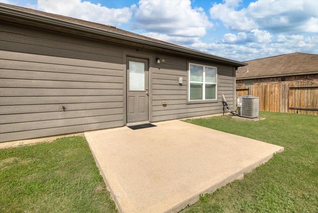 1306 Paradise Found Drive, Rosharon, TX 77583