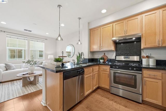 1505 Coyote Creek Way, Milpitas, CA 95035