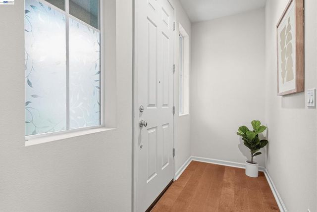 1505 Coyote Creek Way, Milpitas, CA 95035