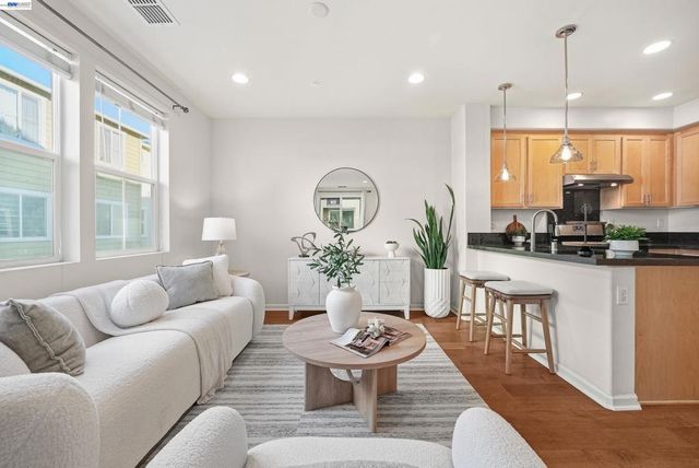 1505 Coyote Creek Way, Milpitas, CA 95035