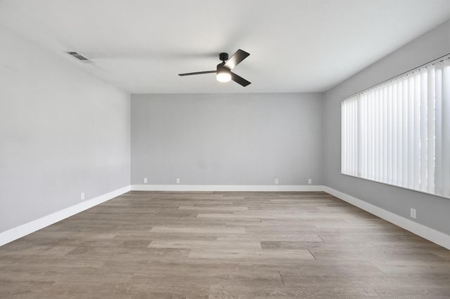 1718 Robert St, Lodi, CA 95242