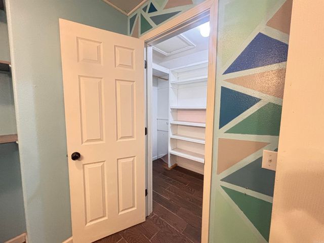 101 Henderson Road, Mountain View, AR 72560