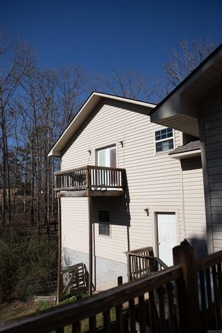 101 Henderson Road, Mountain View, AR 72560