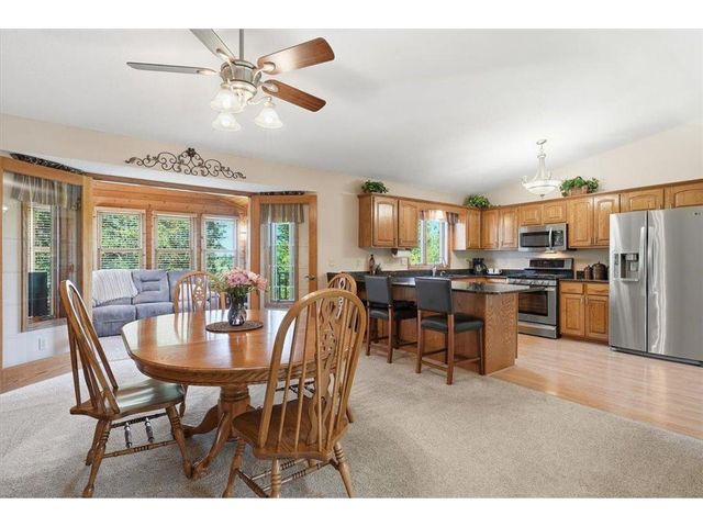 1087 Tanney Lane, Hudson, WI 54016