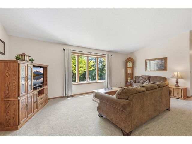 1087 Tanney Lane, Hudson, WI 54016