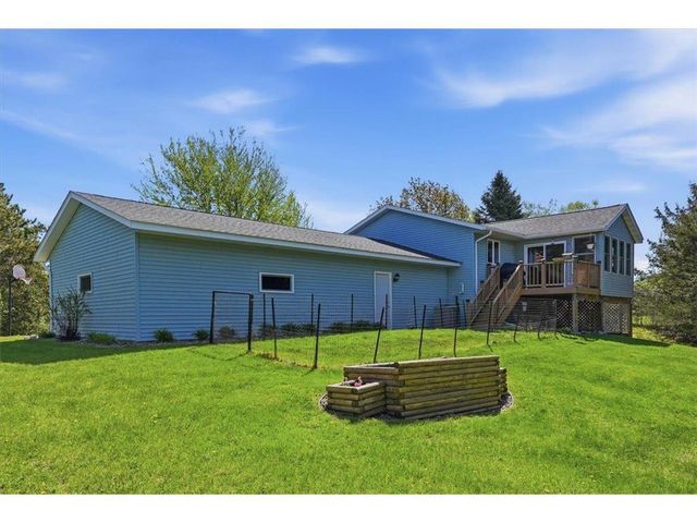 1087 Tanney Lane, Hudson, WI 54016