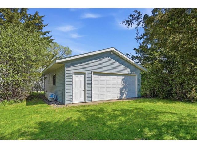 1087 Tanney Lane, Hudson, WI 54016