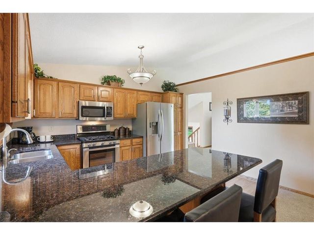 1087 Tanney Lane, Hudson, WI 54016