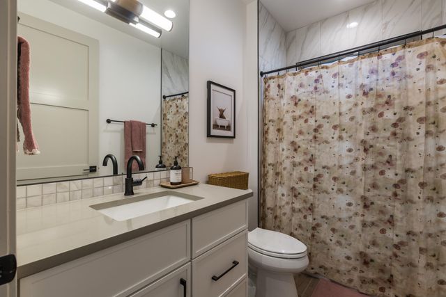 8705 Signal Avenue NE, Albuquerque, NM 87122