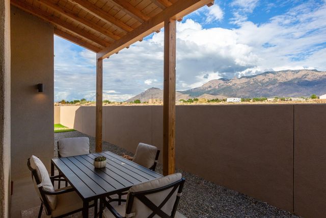 8705 Signal Avenue NE, Albuquerque, NM 87122