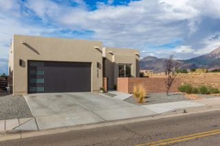 8705 Signal Avenue NE, Albuquerque, NM 87122