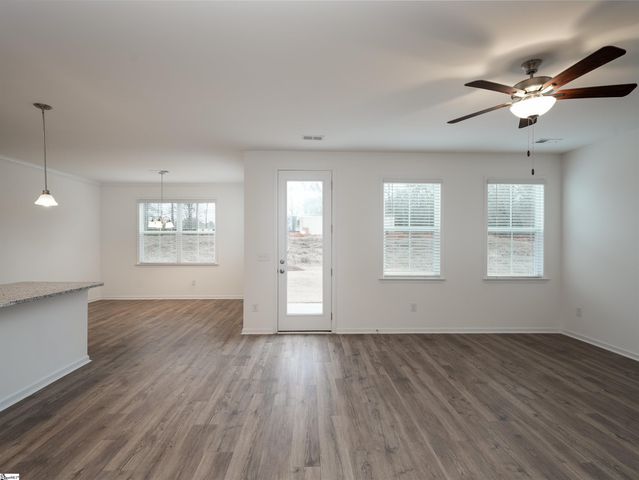 7 Thorne Street, Fountain Inn, SC 29644