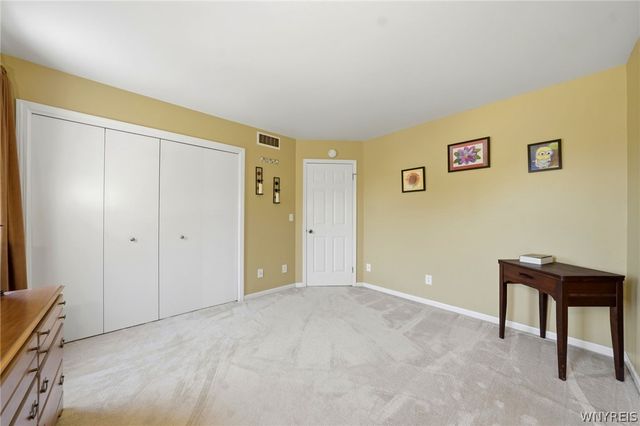 202 Enchanted Forest South, Lancaster, NY 14043