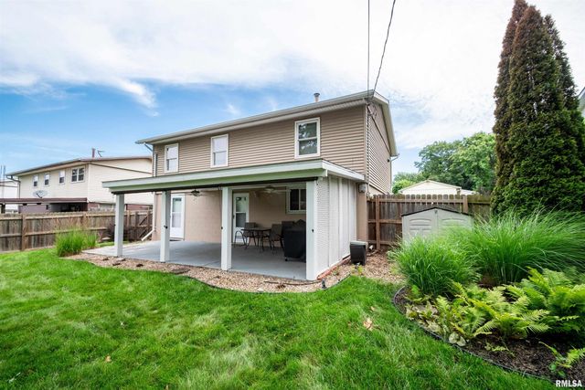 6203 N RANDWICK Road, Peoria, IL 61615