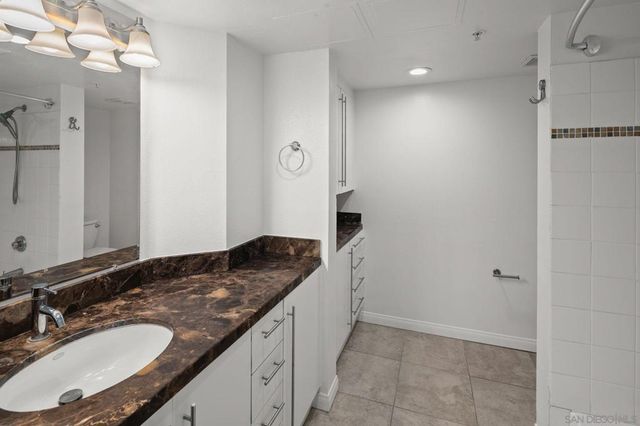 2400 5Th 438, San Diego, CA 92101