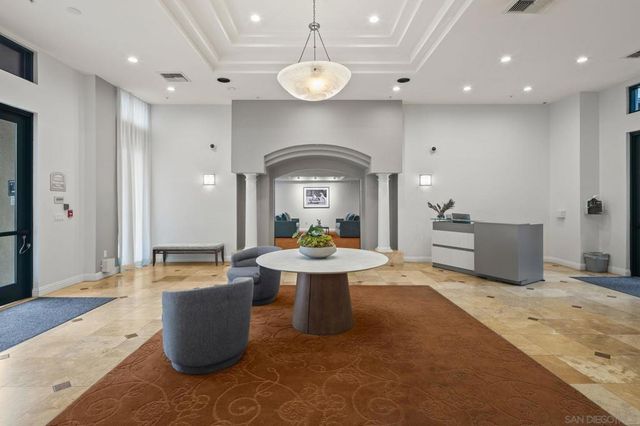 2400 5Th 438, San Diego, CA 92101