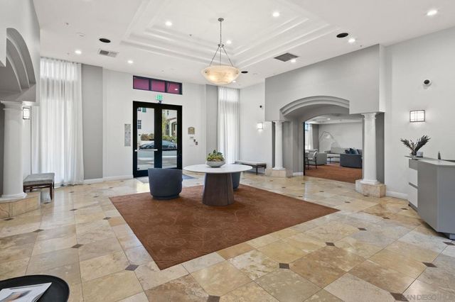 2400 5Th 438, San Diego, CA 92101