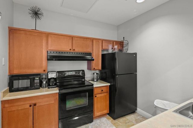 2400 5Th 438, San Diego, CA 92101