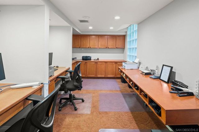 2400 5Th 438, San Diego, CA 92101
