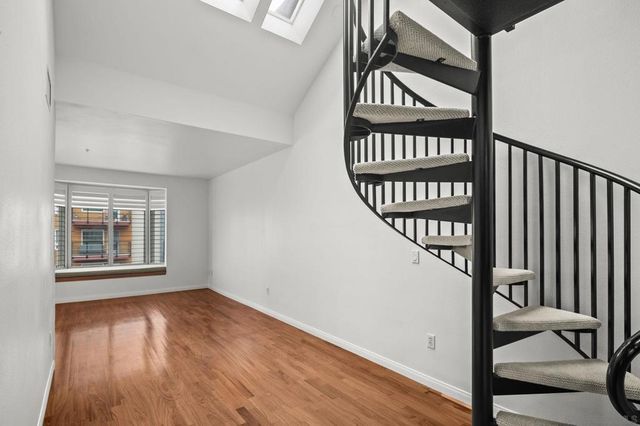 2400 5Th 438, San Diego, CA 92101