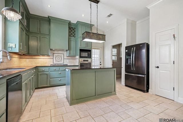 1554 Obrien Dr, Saint George, LA 70810