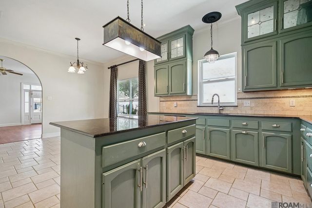 1554 Obrien Dr, Saint George, LA 70810