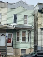 303 Elm St, Newark City, NJ 07105
