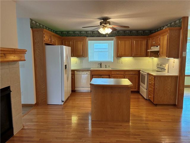 7211 S Arnett Road, Grain Valley, MO 64029