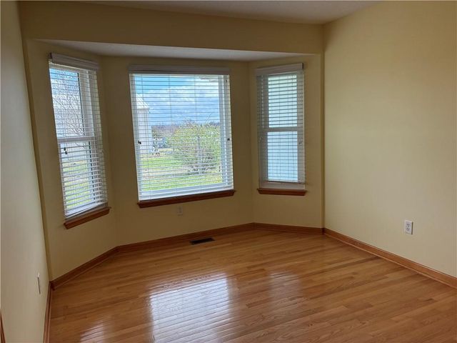 7211 S Arnett Road, Grain Valley, MO 64029