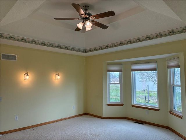 7211 S Arnett Road, Grain Valley, MO 64029