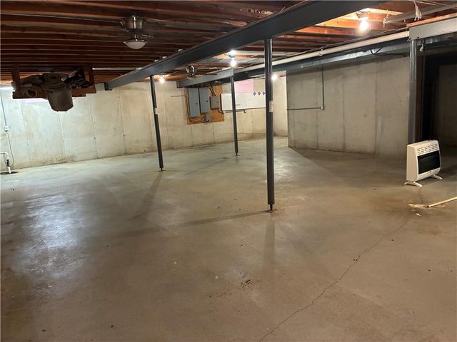7211 S Arnett Road, Grain Valley, MO 64029