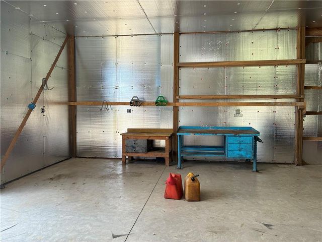 7211 S Arnett Road, Grain Valley, MO 64029