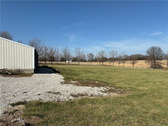 7211 S Arnett Road, Grain Valley, MO 64029
