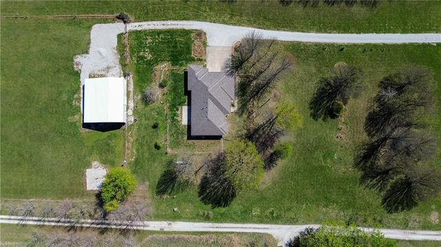 7211 S Arnett Road, Grain Valley, MO 64029