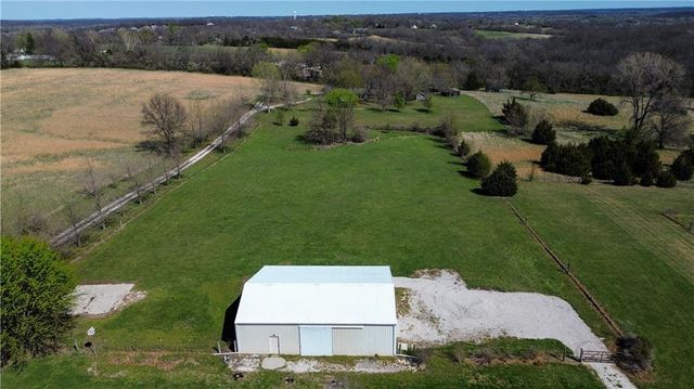 7211 S Arnett Road, Grain Valley, MO 64029