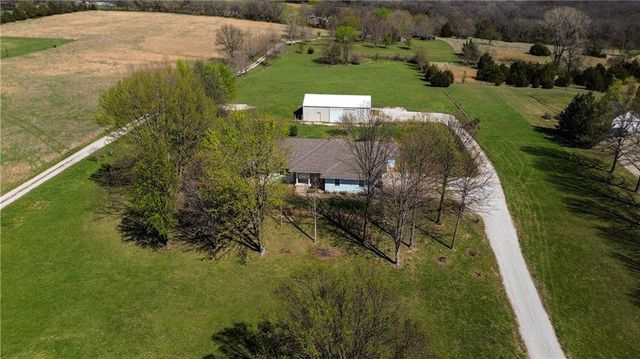 7211 S Arnett Road, Grain Valley, MO 64029