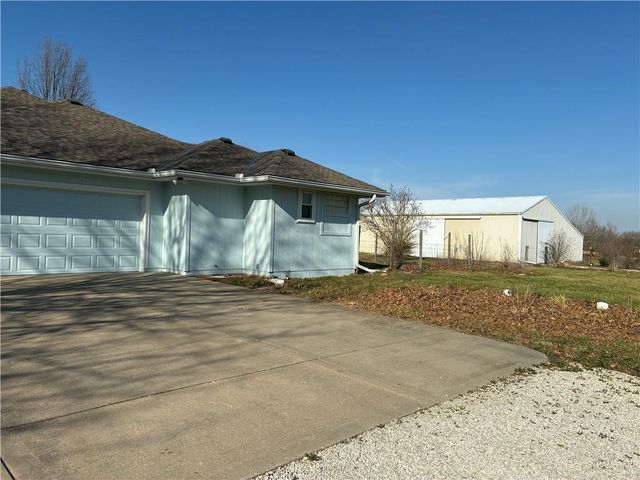 7211 S Arnett Road, Grain Valley, MO 64029