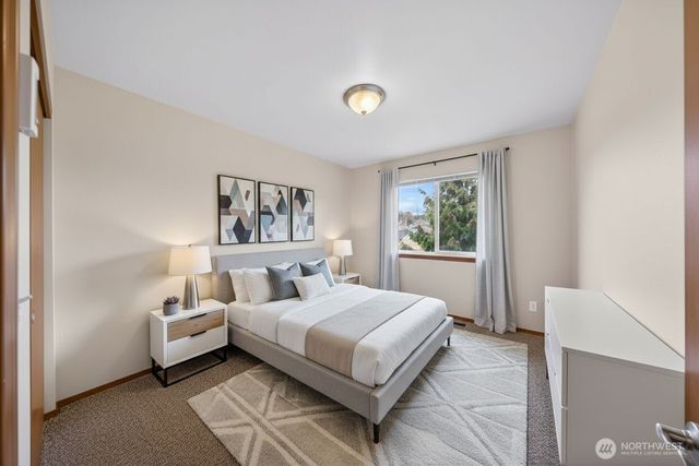 80 NE Melrose Drive, Oak Harbor, WA 98277