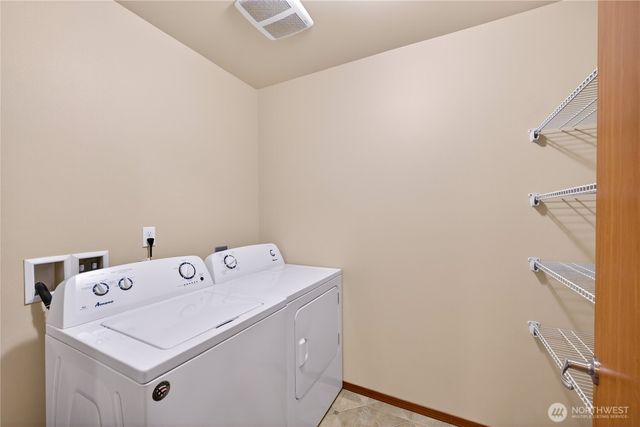 80 NE Melrose Drive, Oak Harbor, WA 98277