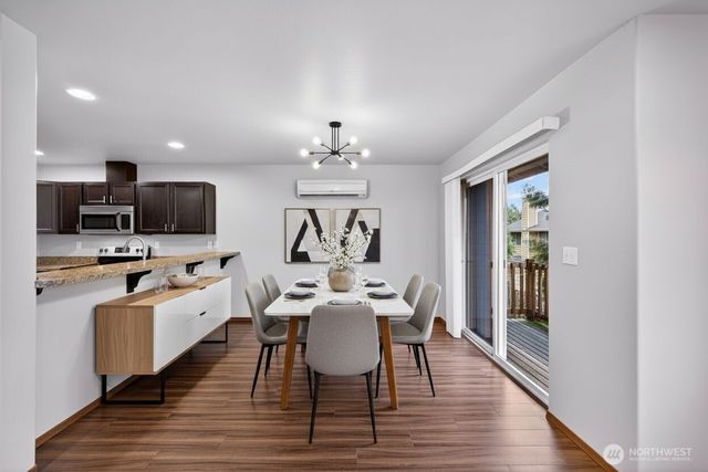 80 NE Melrose Drive, Oak Harbor, WA 98277