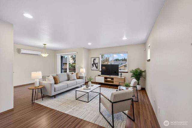 80 NE Melrose Drive, Oak Harbor, WA 98277