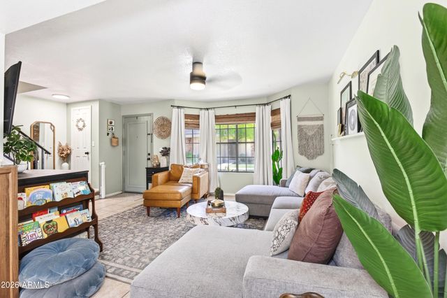 907 E SHOBE Drive, Tempe, AZ 85283
